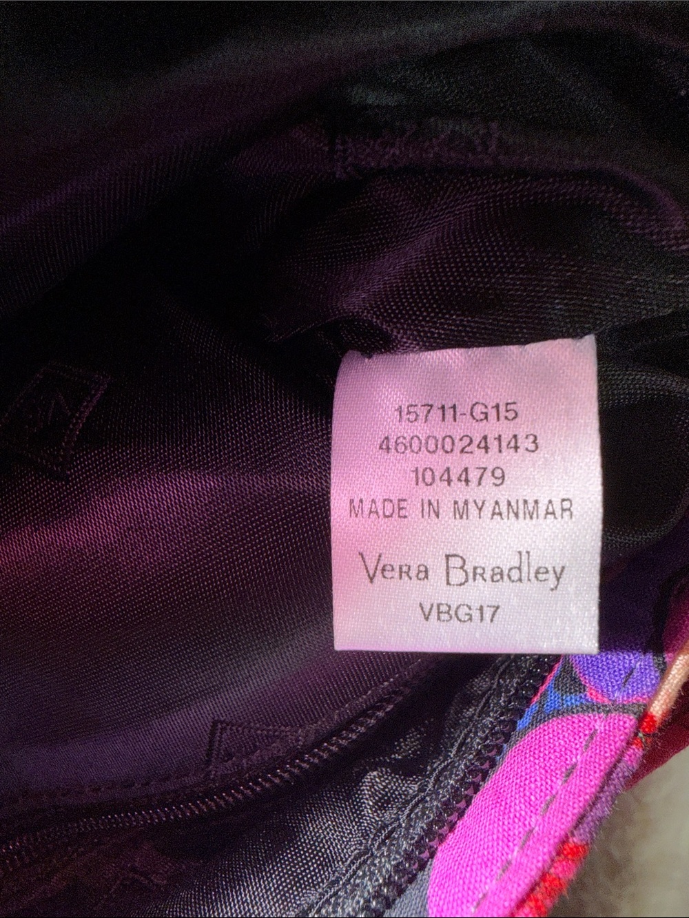 BNWT Vera Bradley RETIRED PRINT- Floral Quilted Crossbody Bag-Pink Multi - Picture 11 of 14